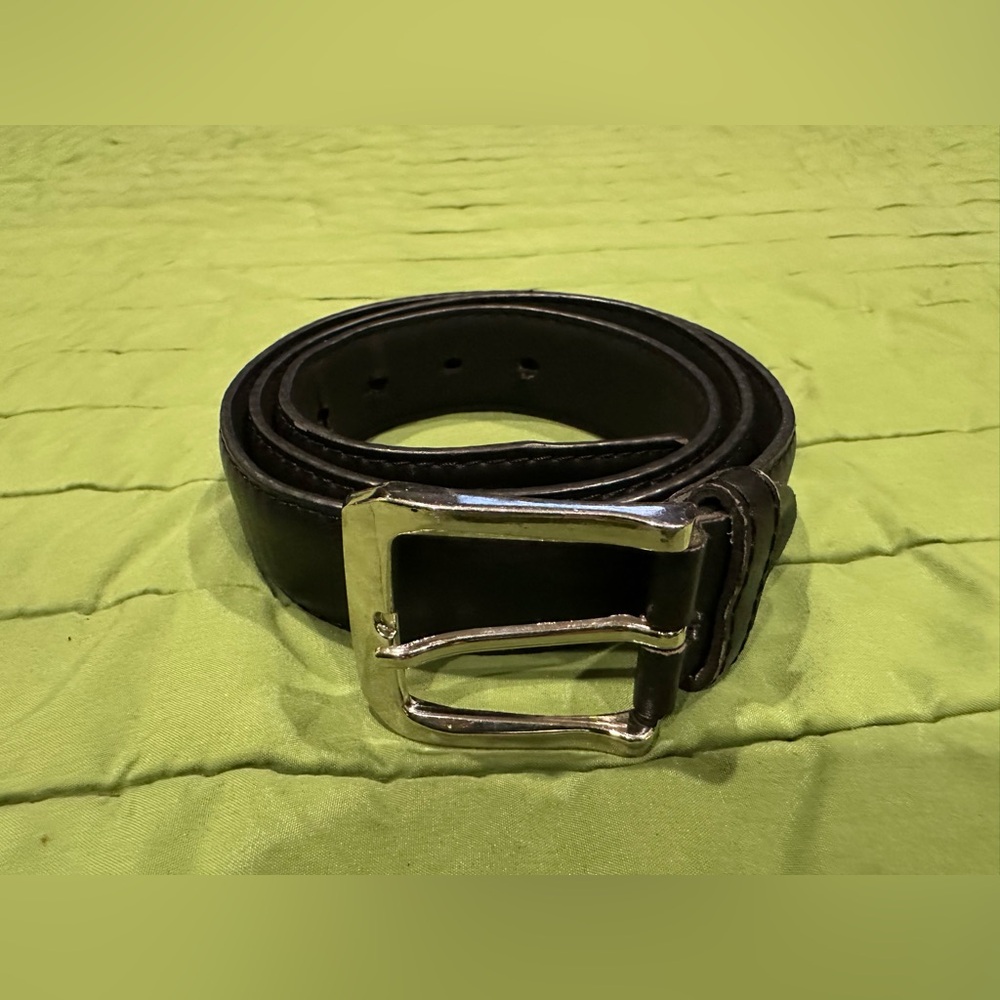 Men's Black Leather Belt
Size M 34-36